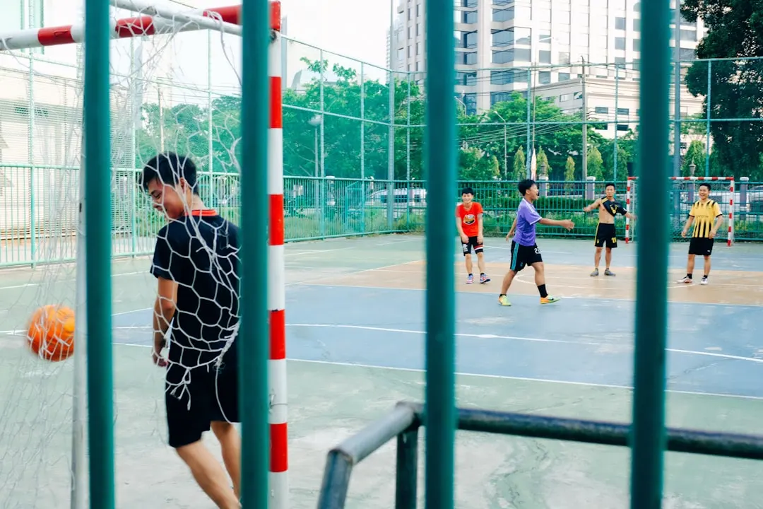 篮球培训教学中的运动损伤预防策略与科学训练方法解析正文配图 2